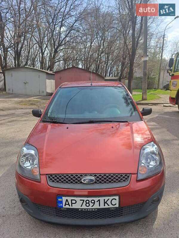 Хетчбек Ford Fiesta 2008 в 