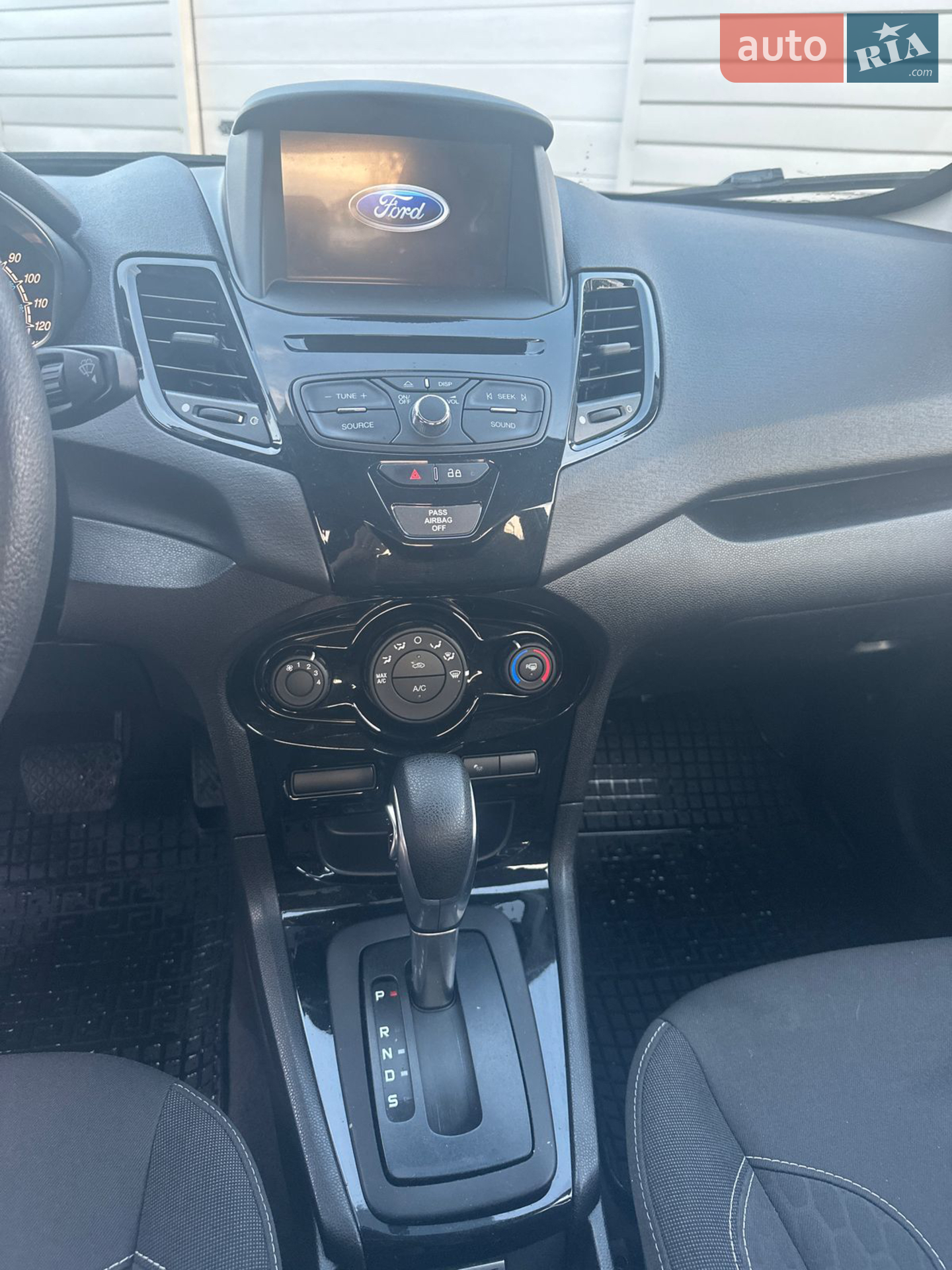 2019 Ford Fiesta - мініатюра 11