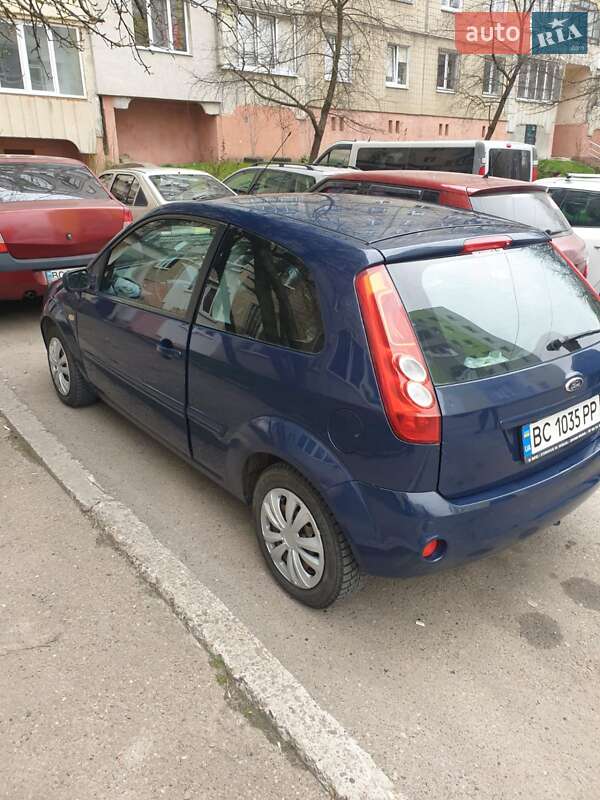 Хэтчбек Ford Fiesta 2008 в Львове