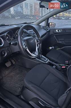 Хэтчбек Ford Fiesta 2014 в 