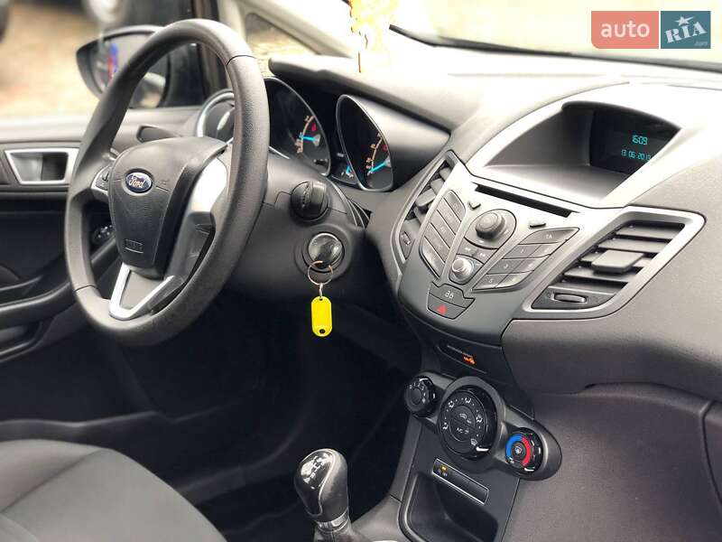 Хэтчбек Ford Fiesta 2013 в Ковеле