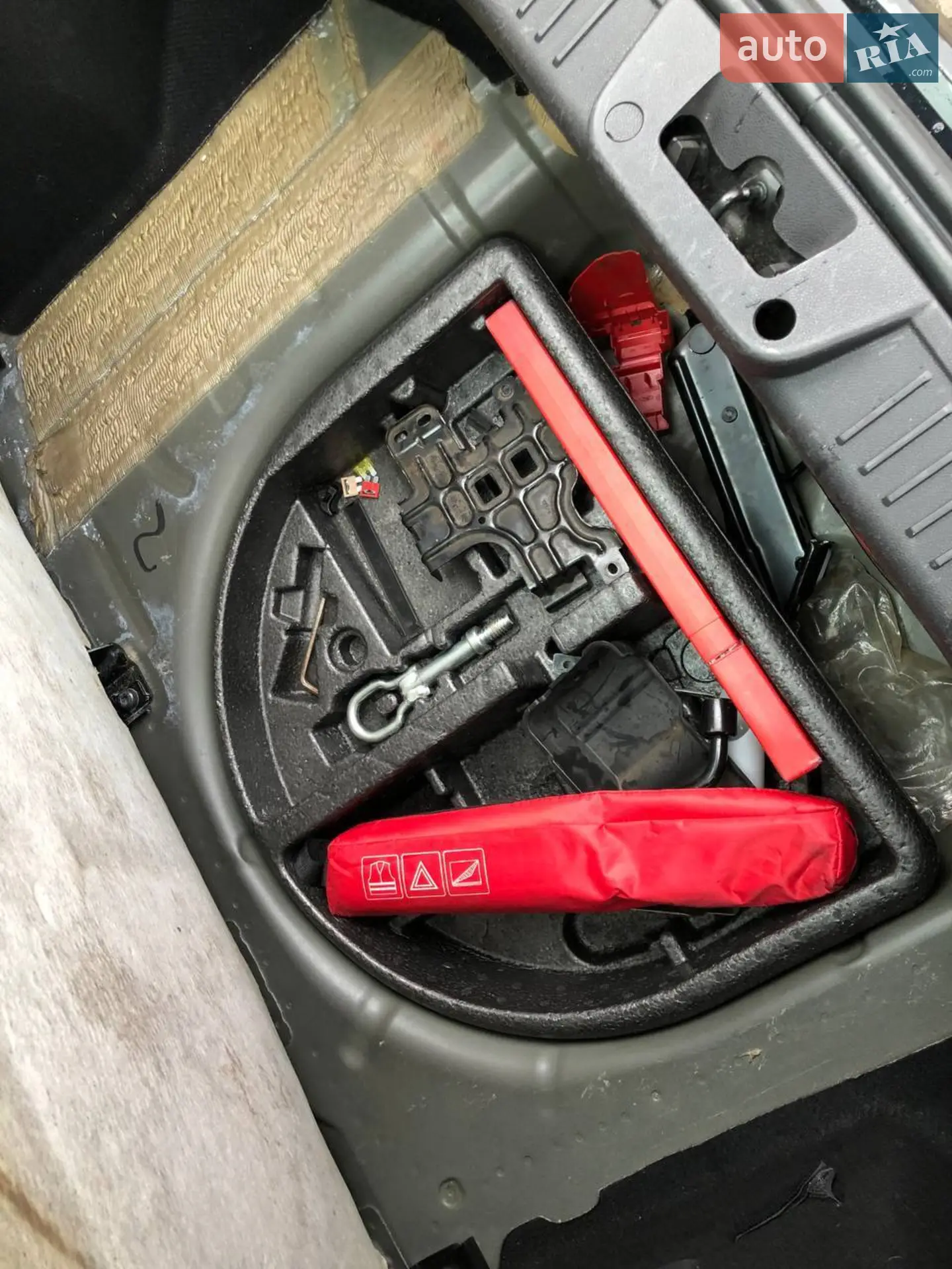 2013 Ford Fiesta - мініатюра 15