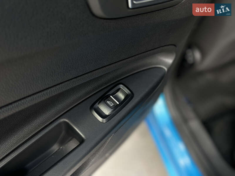 Хетчбек Ford Fiesta 2016 в Одесі