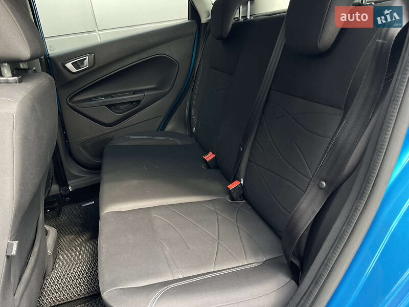 Хетчбек Ford Fiesta 2016 в Одесі