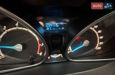 Хэтчбек Ford Fiesta 2013 в 
