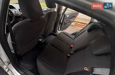 Хэтчбек Ford Fiesta 2013 в 