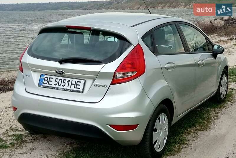 Хетчбек Ford Fiesta 2012 в Миколаєві