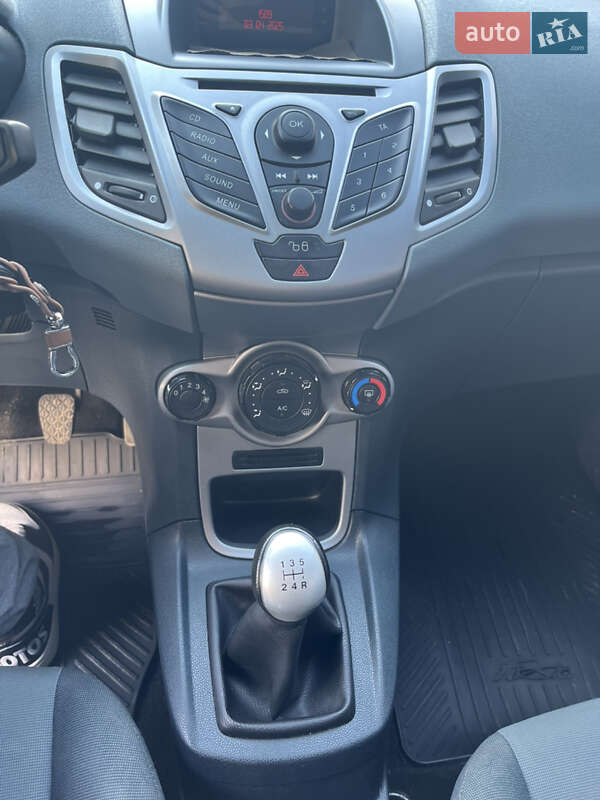 Хэтчбек Ford Fiesta 2009 в Виннице фото 10 Хэтчбек Ford Fiesta 2009 в Виннице