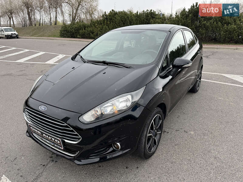 Седан Ford Fiesta 2017 в Києві