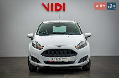 Хэтчбек Ford Fiesta 2017 в 