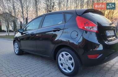 Хэтчбек Ford Fiesta 2013 в 