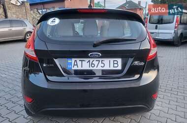 Хэтчбек Ford Fiesta 2013 в 