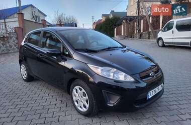 Хэтчбек Ford Fiesta 2013 в 