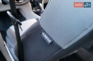 Хэтчбек Ford Fiesta 2013 в 