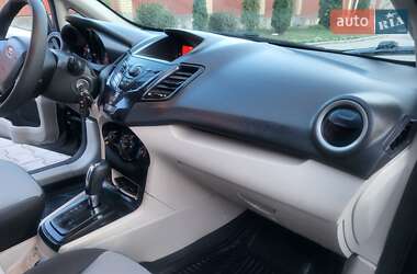 Хэтчбек Ford Fiesta 2013 в 
