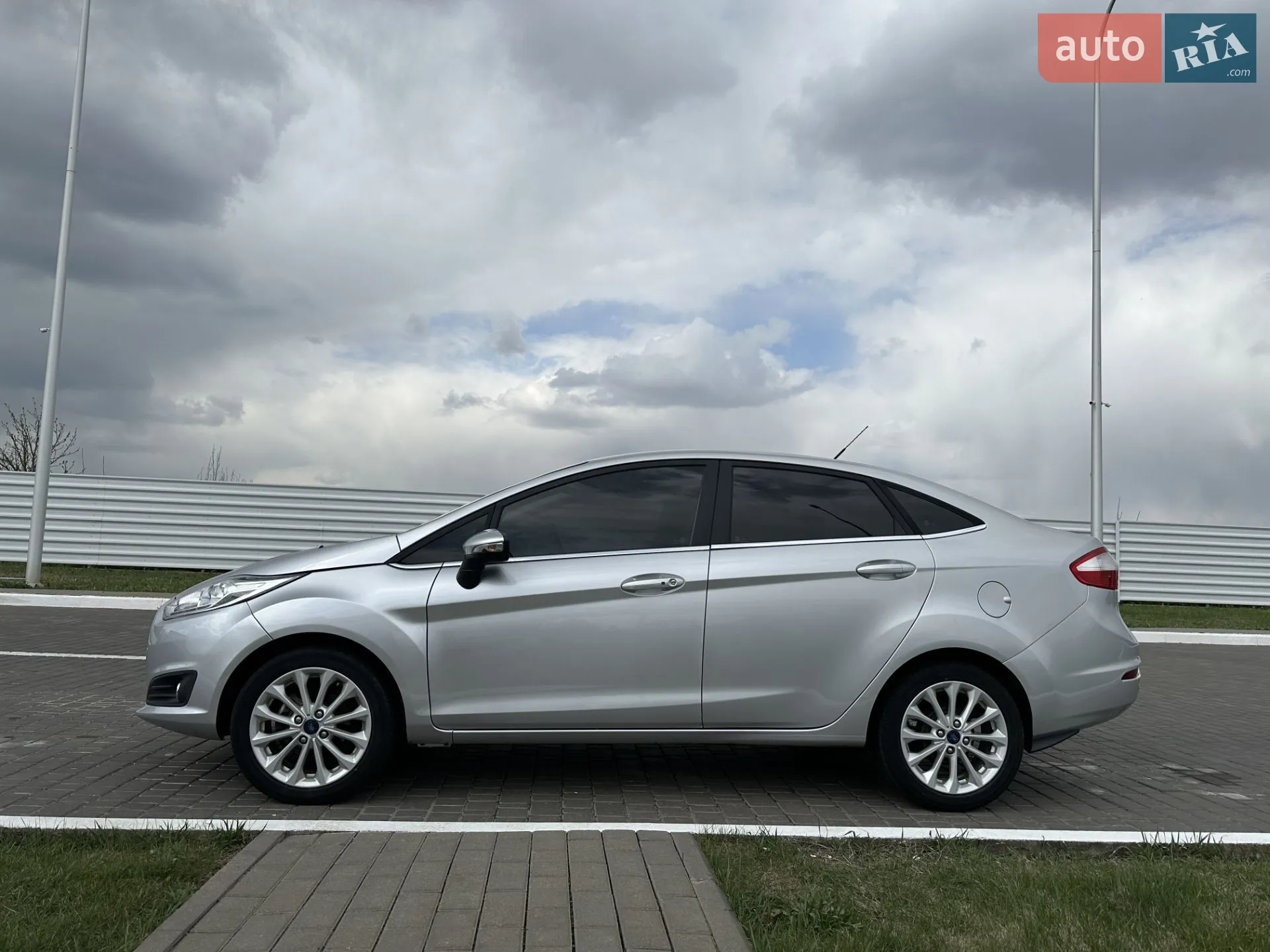 2017 Ford Fiesta - мініатюра 19