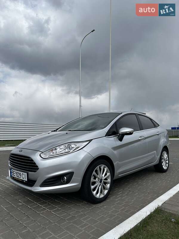 Седан Ford Fiesta 2017 в 