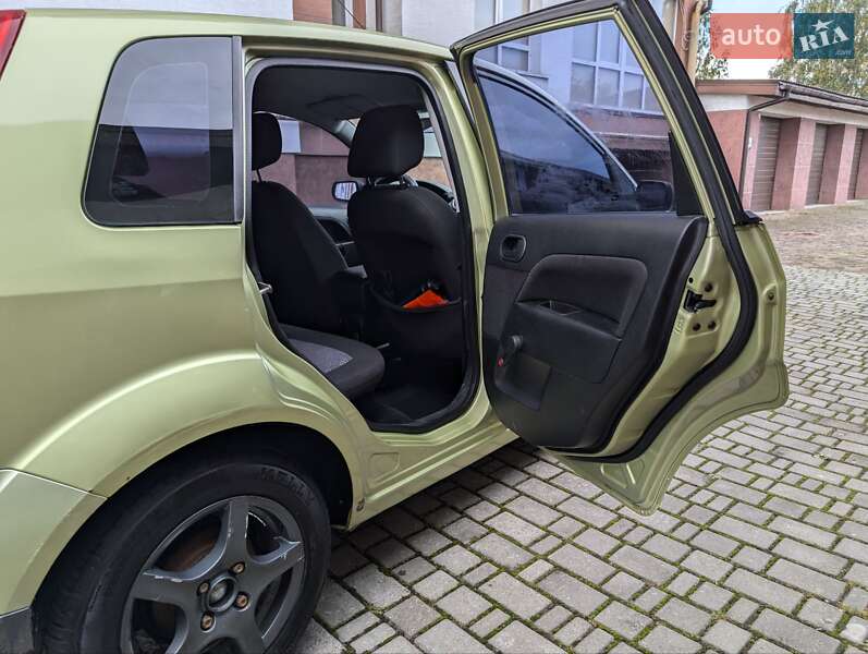 Хетчбек Ford Fiesta 2006 в Івано-Франківську