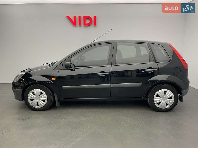 Хэтчбек Ford Fiesta 2007 в Киеве