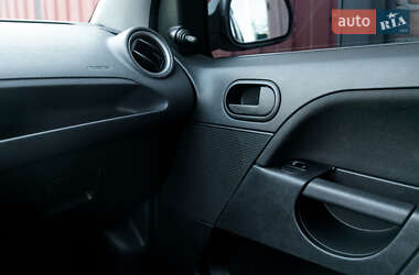 Хэтчбек Ford Fiesta 2008 в 