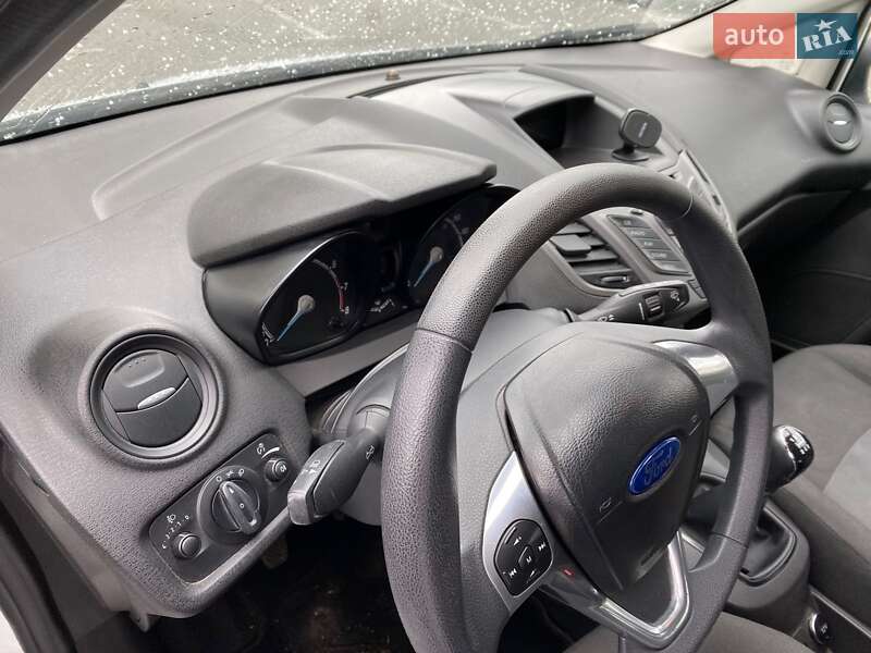 Хэтчбек Ford Fiesta 2013 в Киеве