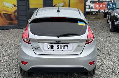 Хэтчбек Ford Fiesta 2018 в 