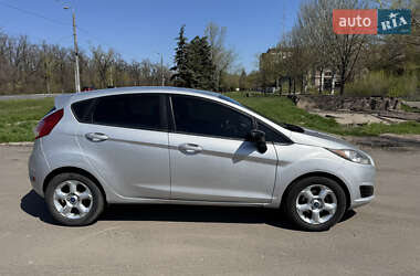 Седан Ford Fiesta 2013 в 