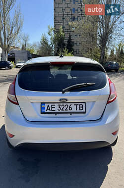Седан Ford Fiesta 2013 в 