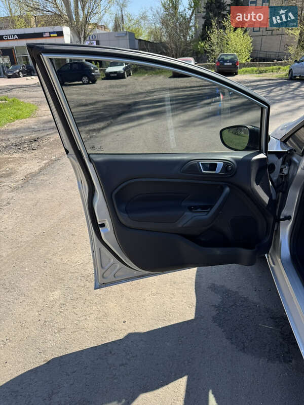 Седан Ford Fiesta 2013 в Кривом Роге фото 12 Седан Ford Fiesta 2013 в Кривом Роге