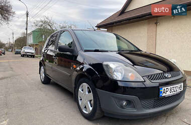 Хэтчбек Ford Fiesta 2008 в 
