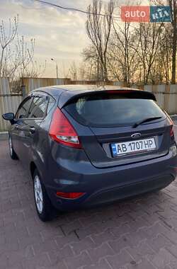 Хэтчбек Ford Fiesta 2011 в 