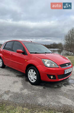 Хэтчбек Ford Fiesta 2007 в 