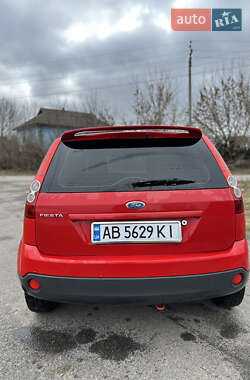 Хэтчбек Ford Fiesta 2007 в 