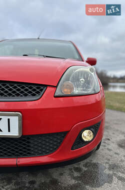 Хэтчбек Ford Fiesta 2007 в 