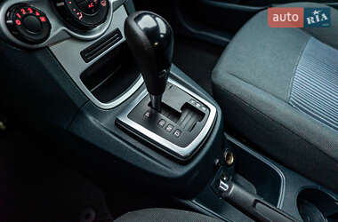 Хэтчбек Ford Fiesta 2012 в 