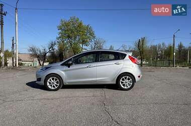 Хэтчбек Ford Fiesta 2014 в 