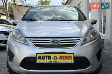 Седан Ford Fiesta 2012 в 