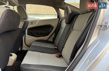 Седан Ford Fiesta 2012 в 