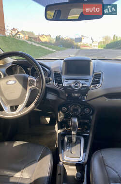 Седан Ford Fiesta 2013 в 