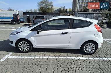 Хэтчбек Ford Fiesta 2015 в 