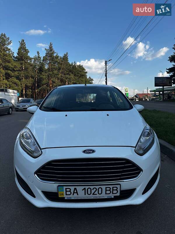 Хэтчбек Ford Fiesta 2012 в Кропивницком фото Хэтчбек Ford Fiesta 2012 в Кропивницком