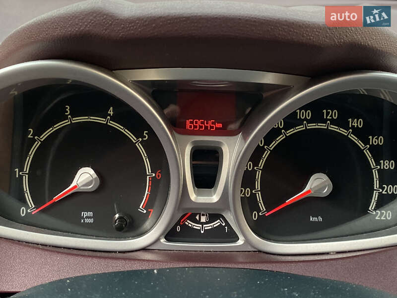 Хэтчбек Ford Fiesta 2009 в Ирпене