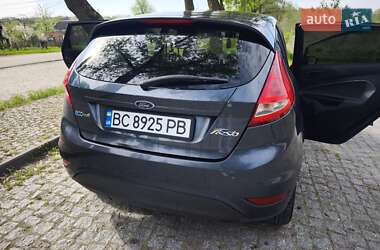 Хэтчбек Ford Fiesta 2010 в 