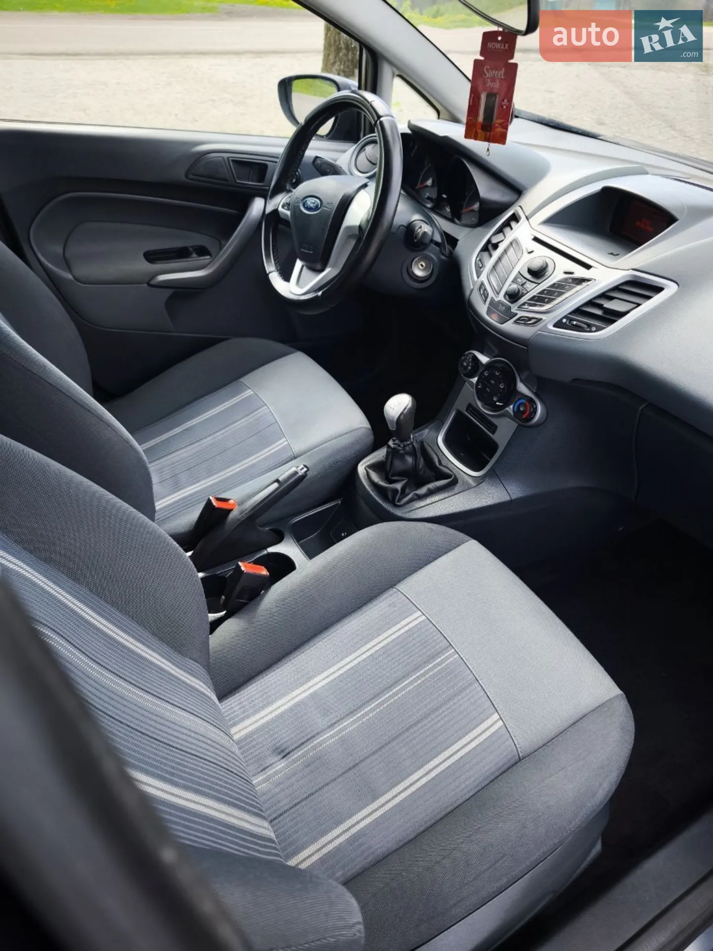 2010 Ford Fiesta - мініатюра 15