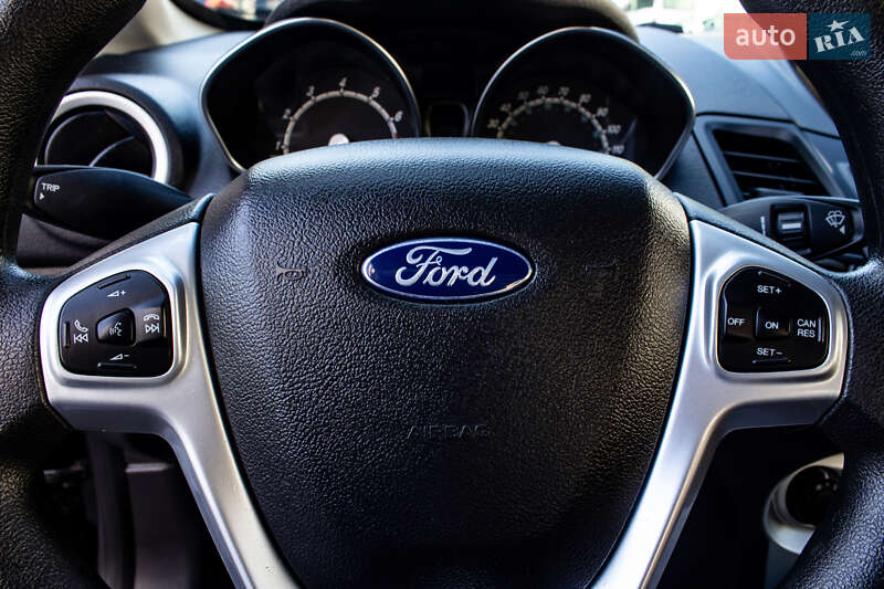 Седан Ford Fiesta 2019 в Львові