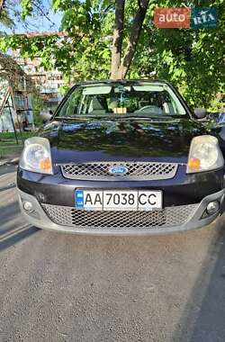 Хэтчбек Ford Fiesta 2007 в Киеве