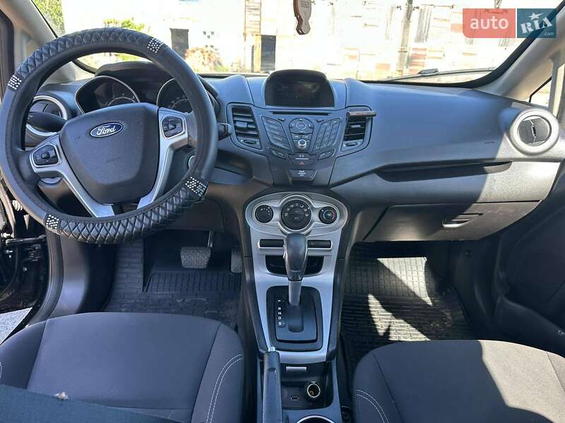 Хэтчбек Ford Fiesta 2017 в Стрые