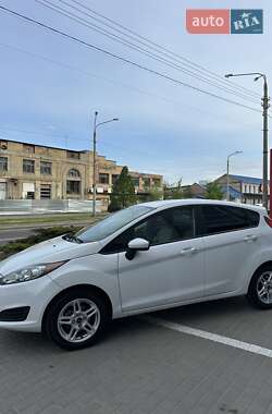Хэтчбек Ford Fiesta 2019 в 