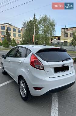 Хэтчбек Ford Fiesta 2019 в 