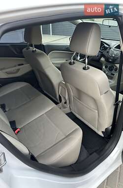Хэтчбек Ford Fiesta 2019 в 